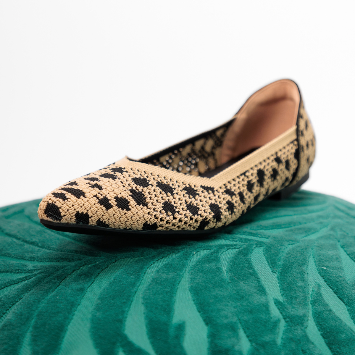 Zapato Superblandas Air leopardo para mujer con tejido respirable y diseño animal print
